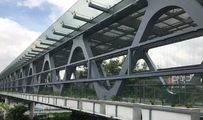武穴论管桁架结构工程弯管加工防锈处理的方法